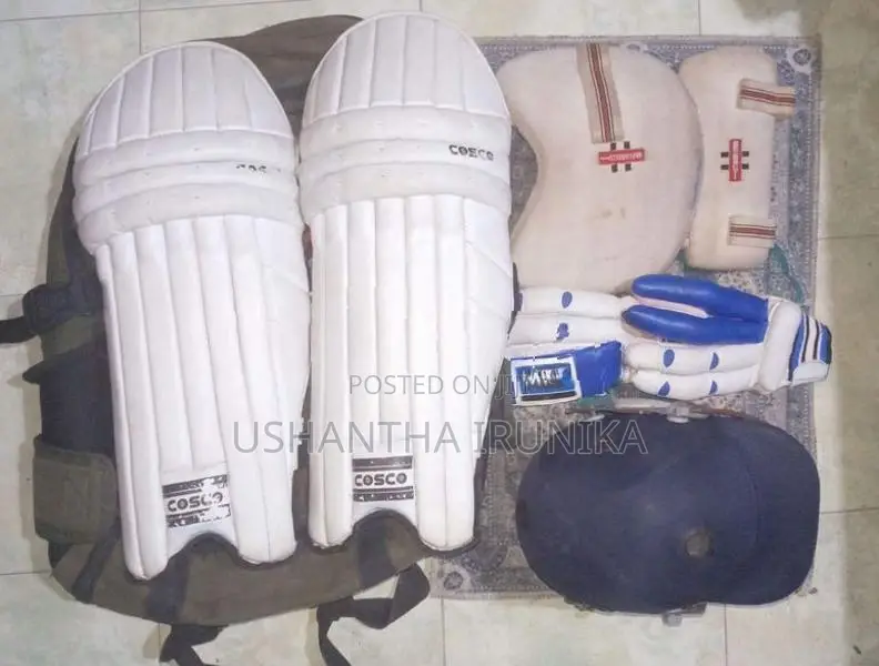 Cricket Equipment Set