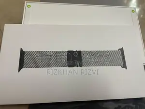 Apple Watch Ultra 3 Titanium Milanese Band