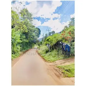 මාතලේ ඉඹුලන්දන්ඩෙන් අගනා බිම් කොටස්