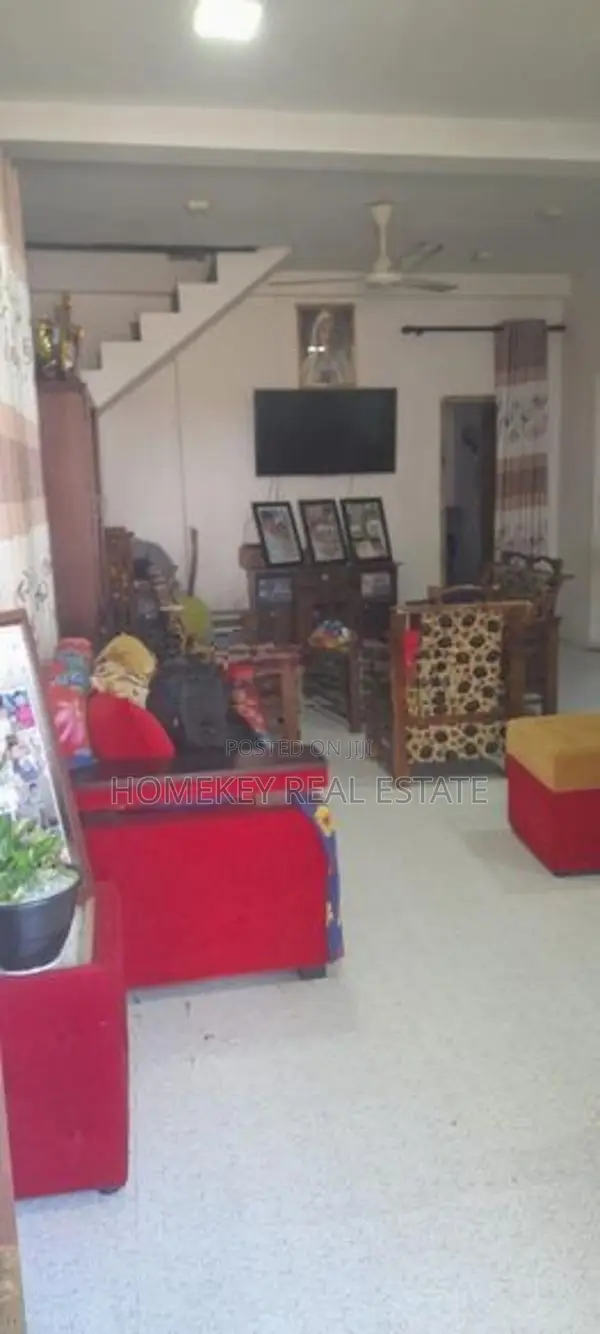 Wattala Elakanda Road House for Sale