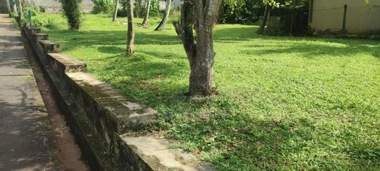 Malabe Residential Land for Sale Close to Nevil F'do Hospital