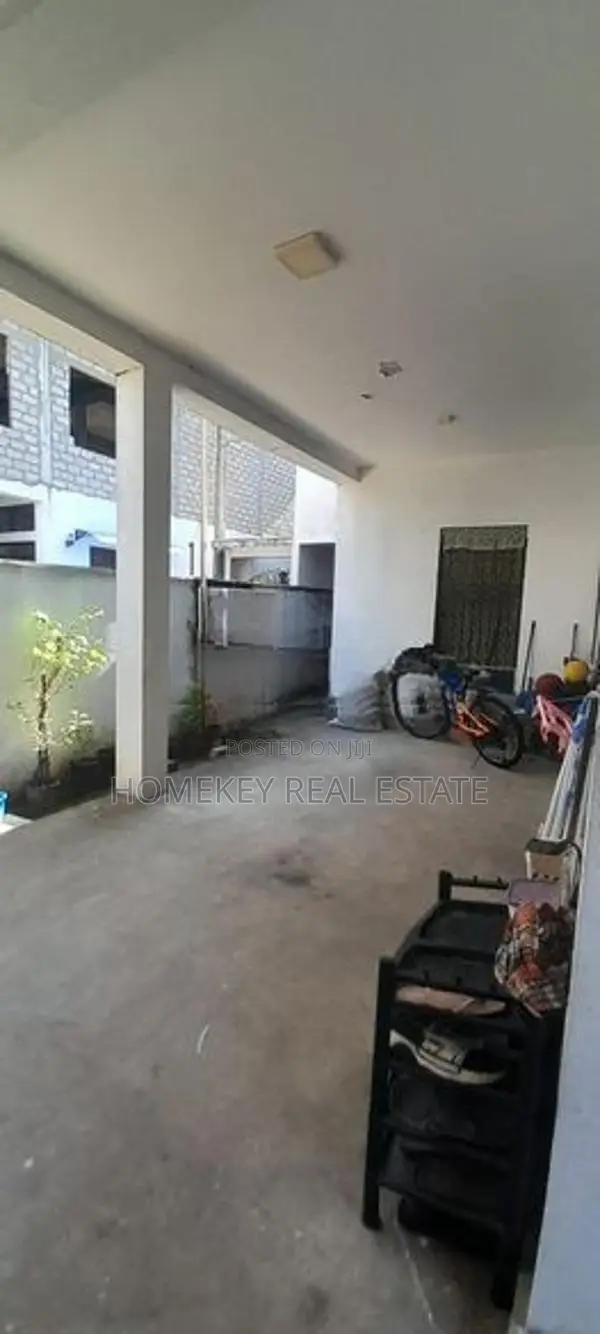 Wattala Elakanda Road House for Sale