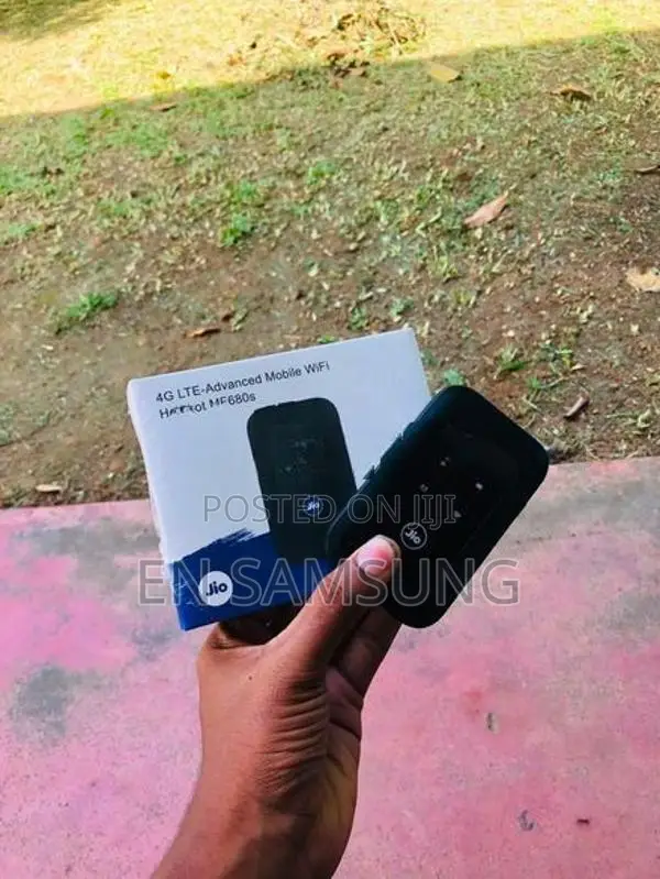 4G LTE-Advanced Mobile Poket WiFi Router