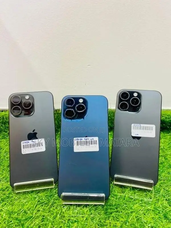 Apple iPhone 15 Pro Max 256GB (Used)