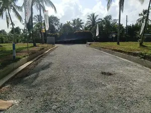 Kahathuduwa Land for Sale