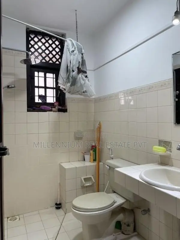 Three Bedrooms House for Sale in Mount Lavinia