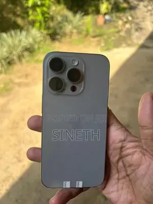 Apple iPhone 15 Pro (Used)