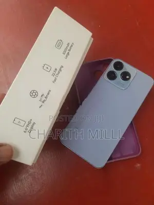 ZTE Blade v50 256gb (Used)