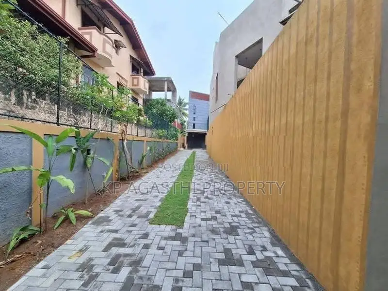 Dehiwala House for Sale