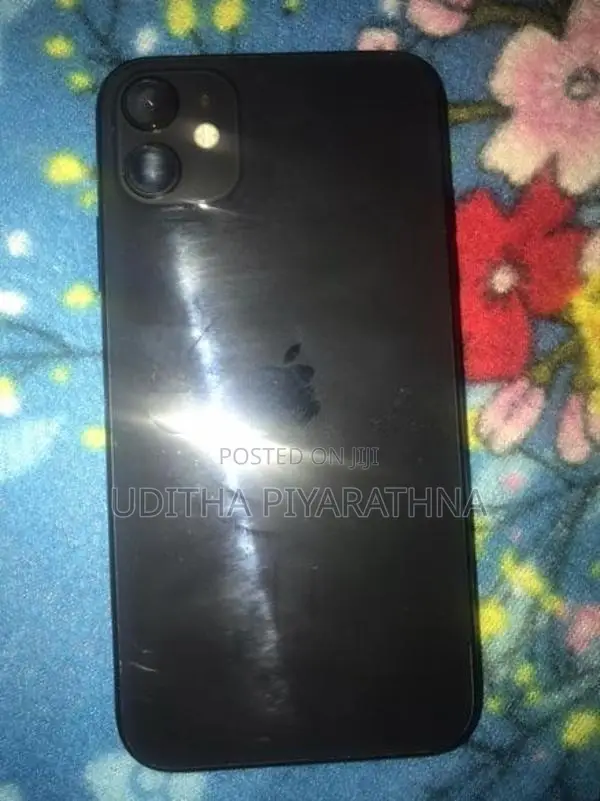 Apple iPhone 11 (Used)