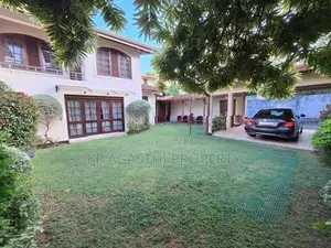 Luxury House for Sale in Colombo 6