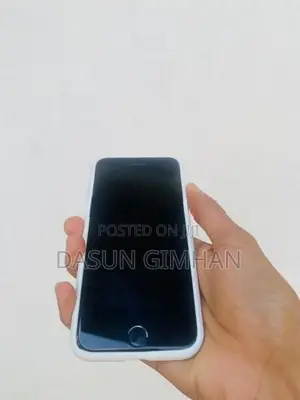 Apple iPhone 8 i phone (Used)