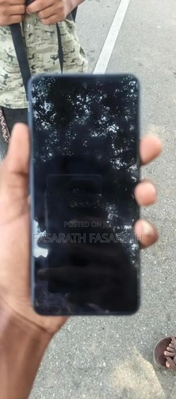 Vivo Y29 (Used)