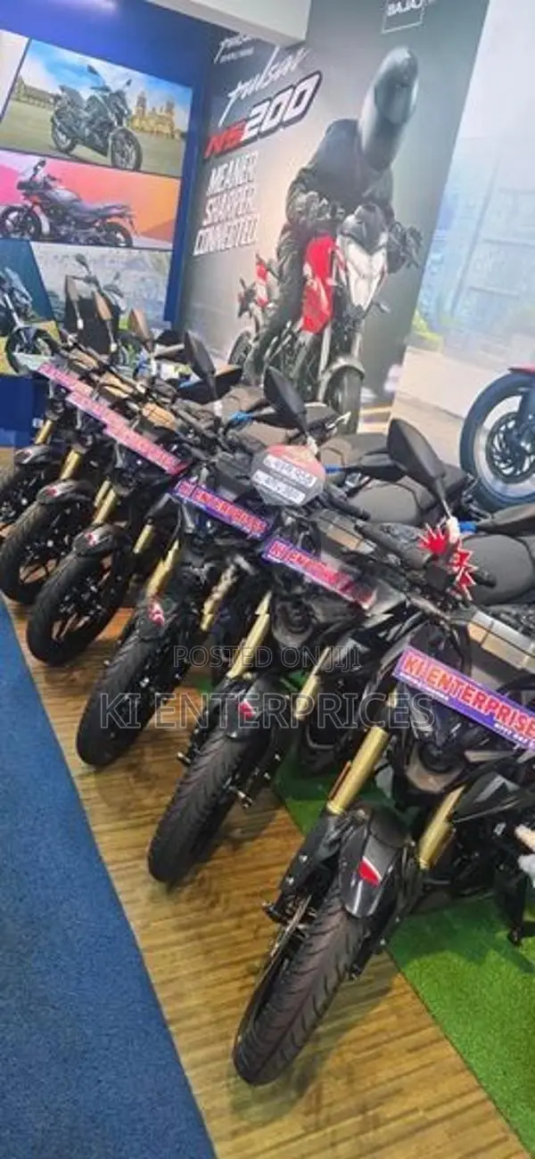 Bajaj Pulsar N160 Premium 2026