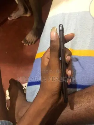 Apple iPhone 8 (Used)