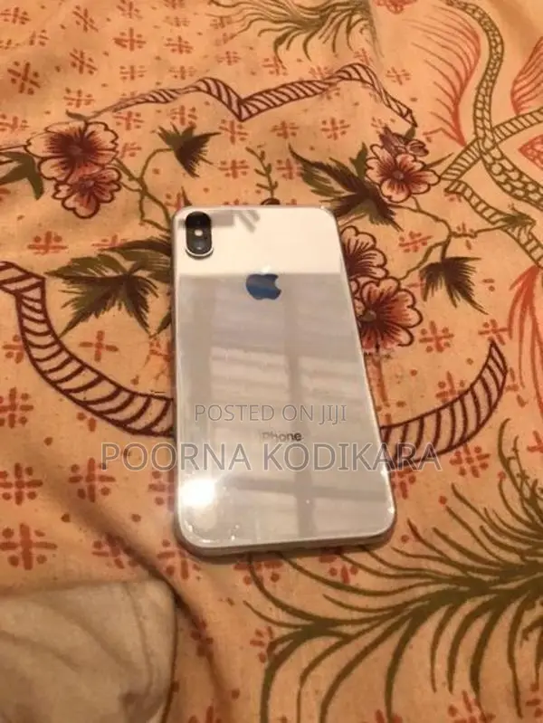 Apple iPhone X (Used)