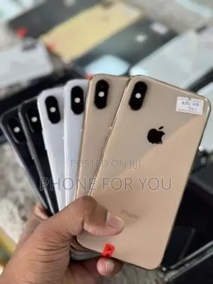 Apple iPhone XS (Used)