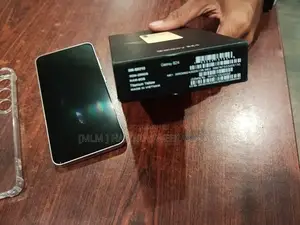 Samsung Galaxy S24 (Used)