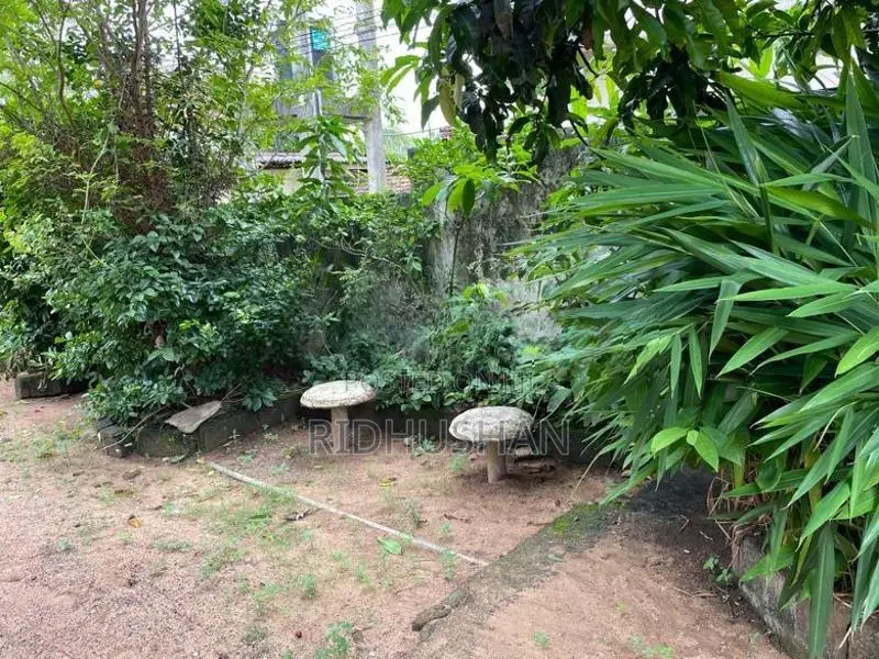 Land with House for Sale in Alwis Town, Wattala