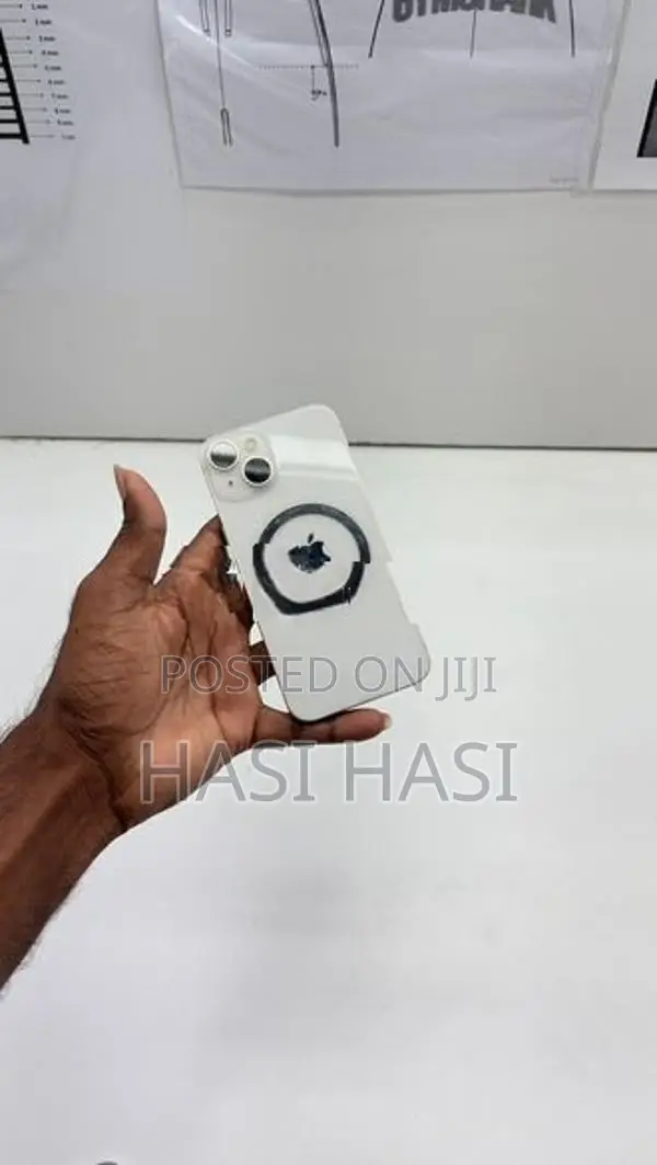 Apple iPhone 14 (Used)