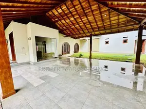 Nugegoda Luxurious House for Sale