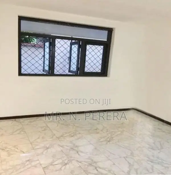 First Floor for Rent at Mount Lavinia - 𝐌𝐑𝐄 𝟏𝟐𝟗