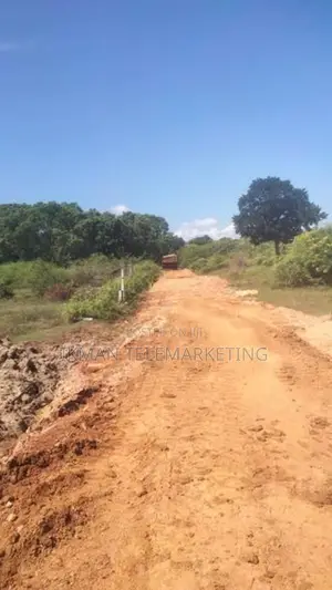 Land for Sale in Weerawila