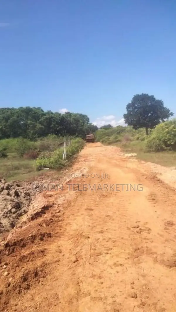 Land for Sale in Weerawila