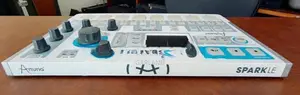 Arturia SparkLE Hybrid Drum Machine-Japan