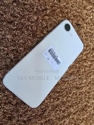 Apple iPhone 16e 128GB (Used)