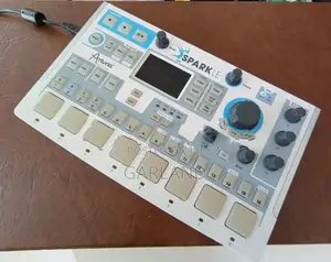 Arturia SparkLE Hybrid Drum Machine-Japan