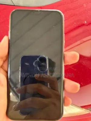 Apple iPhone 11 (Used)