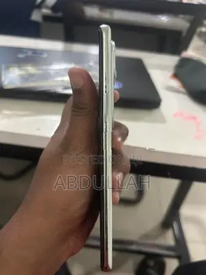 Vivo V40e 2024 (Used)