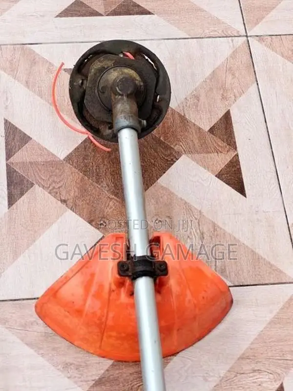 Grass cutter machine