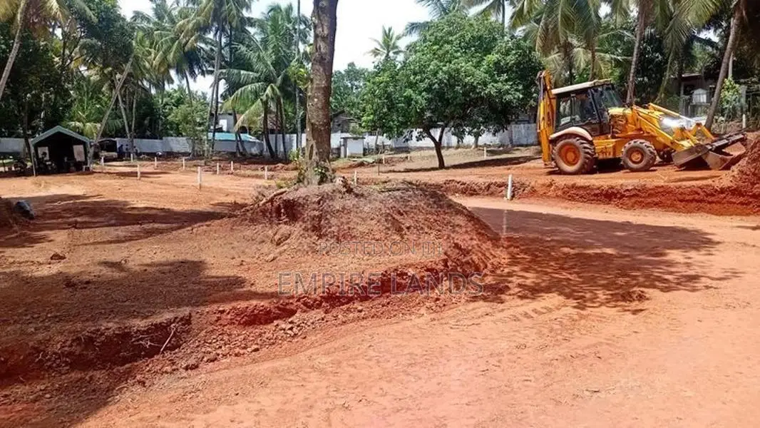 Luxury Land for Sale in Kandana