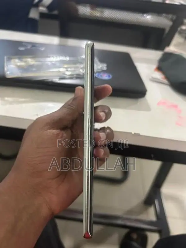 Vivo V40e 2024 (Used)