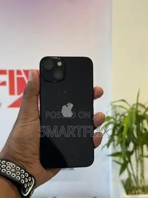 Apple iPhone 13 (Used)