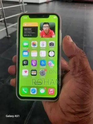 Apple iPhone X (Used)