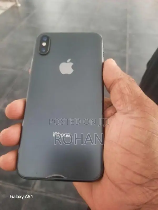Apple iPhone X (Used)