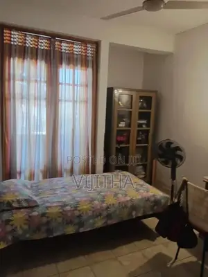 Up stair unit for rent