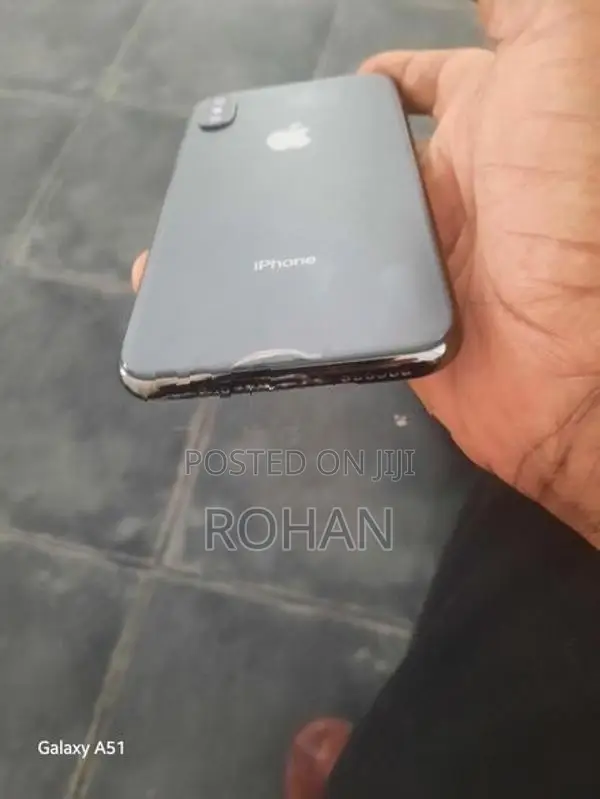 Apple iPhone X (Used)