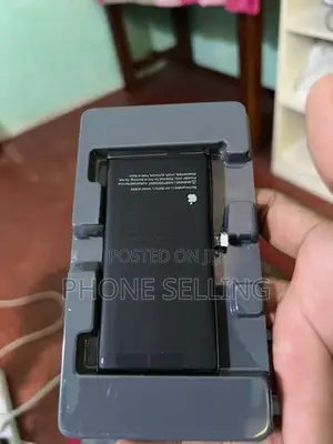 I phone 13 battery