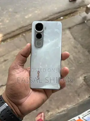 Vivo Y400 Pro (Used)