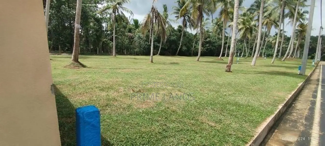 ගම්පහ උඩුගම්පල වීදියවත්ත