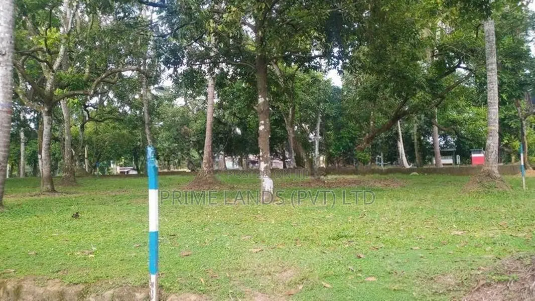 යක්කල නගරයෙන් නේවාසික බිම්කොටස්