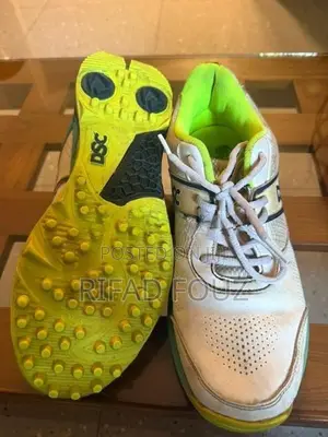 cricket shoes