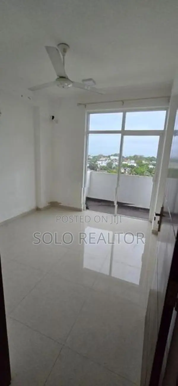 3 Bedroom Apartment For Sale in Dehiwala