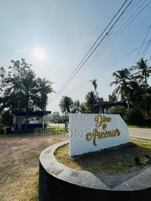 Commercial Building with Land for Rent Matara City