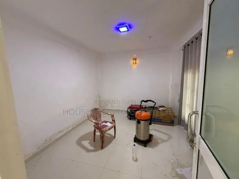 Spacious 2-Storey House on 14.7 Perches for Sale in Angoda