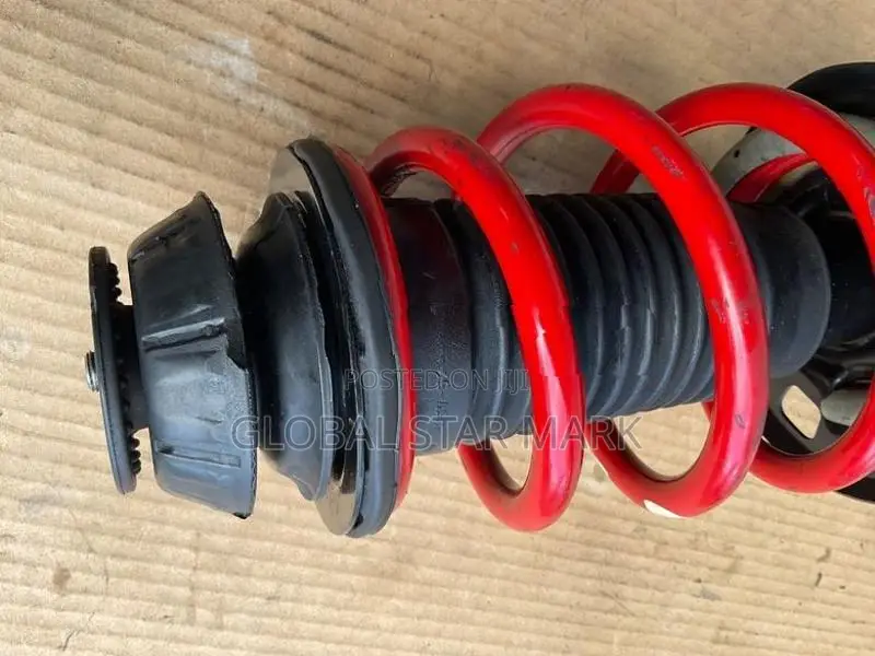Toyota Aqua NHP10 (2012–2022) Front Shock Complete G Sport – Reconditi
